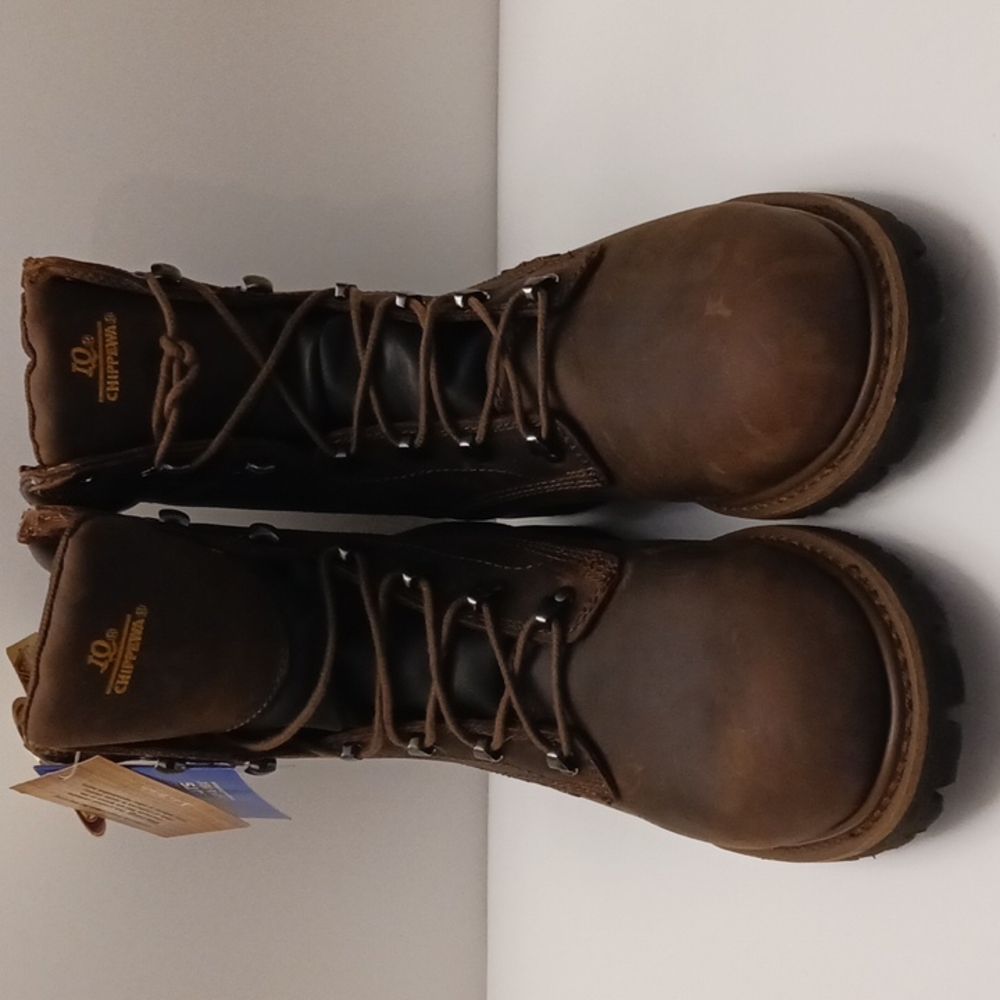 Chippewa size 9.5 medium men's leather brown boots.
